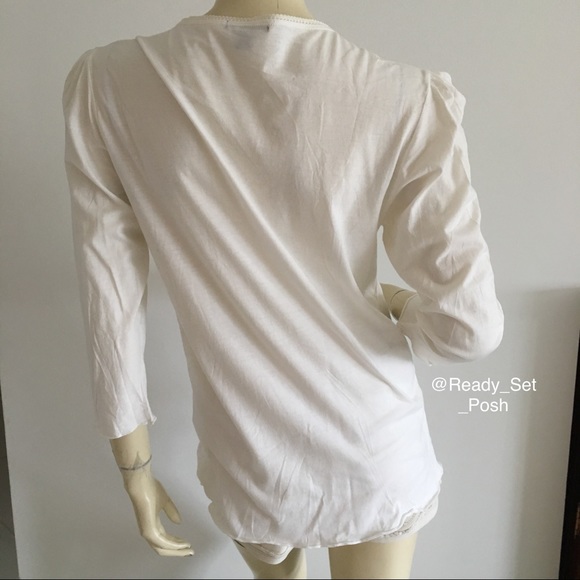 White 3/4 sleeve top v-neck shirt with mesh panel - Picture 5 of 7